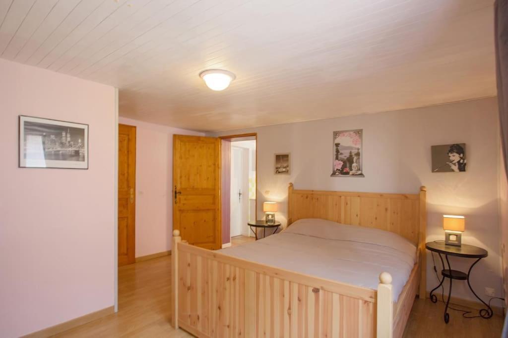 Appartement En Rez De Jardin Et Terrasse Ds Villa Hyères Exterior foto