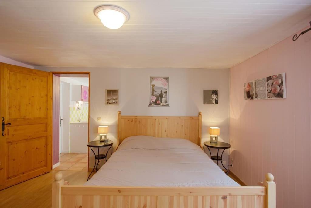 Appartement En Rez De Jardin Et Terrasse Ds Villa Hyères Exterior foto