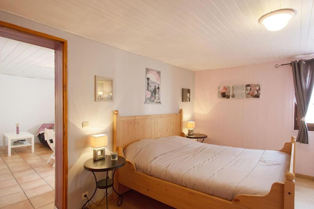 Appartement En Rez De Jardin Et Terrasse Ds Villa Hyères Exterior foto